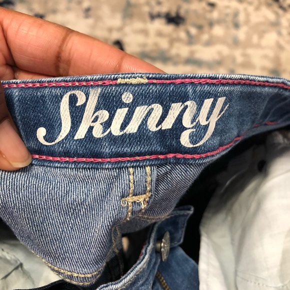 Crazy 8 skinny cutoffs - Picture 4 of 4